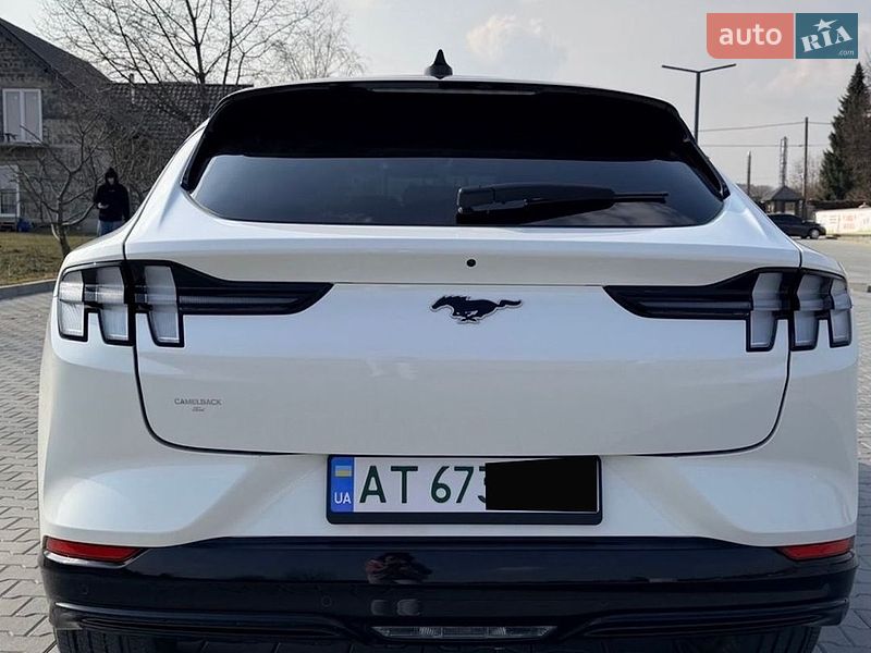 Позашляховик / Кросовер Ford Mustang Mach-E 2024 в Долині