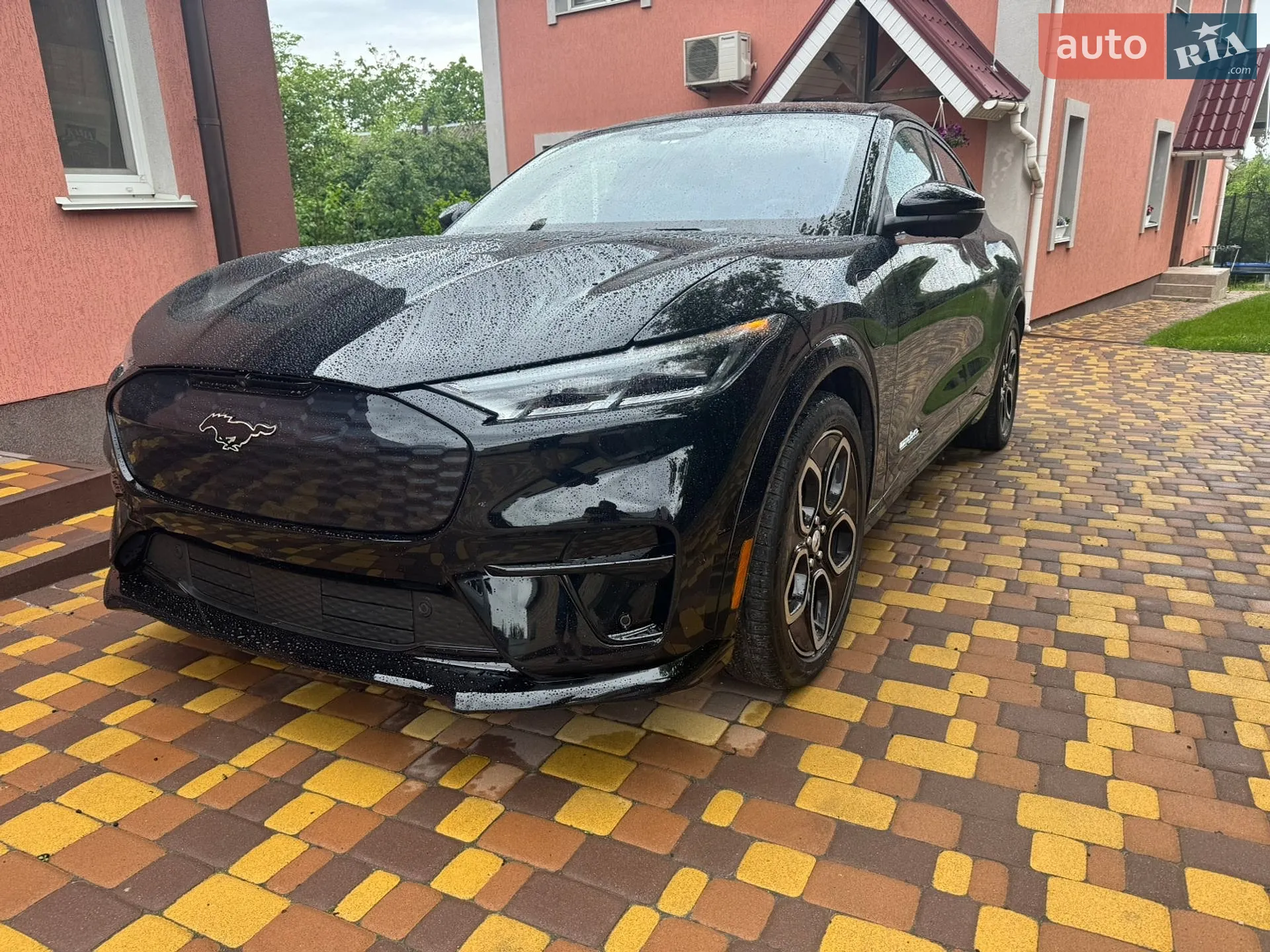 2023 Ford Mustang Mach-E - мініатюра 3