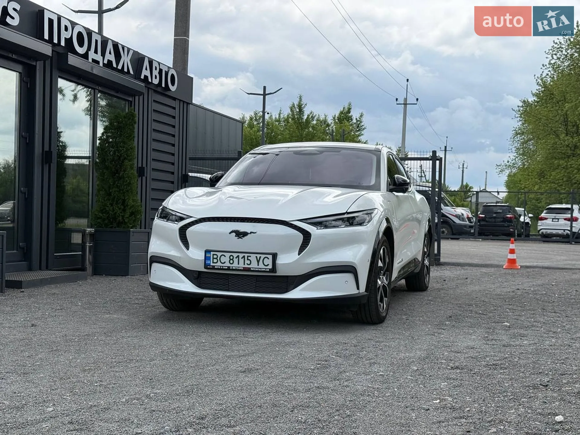 2021 Ford Mustang Mach-E - мініатюра 2