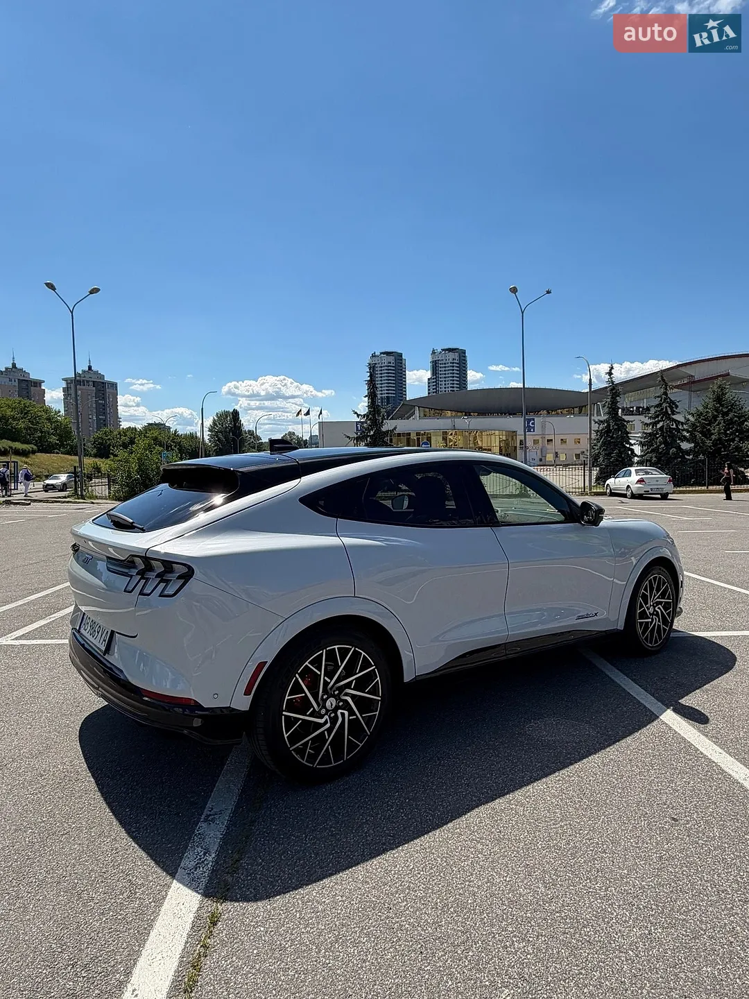 2022 Ford Mustang Mach-E - мініатюра 12