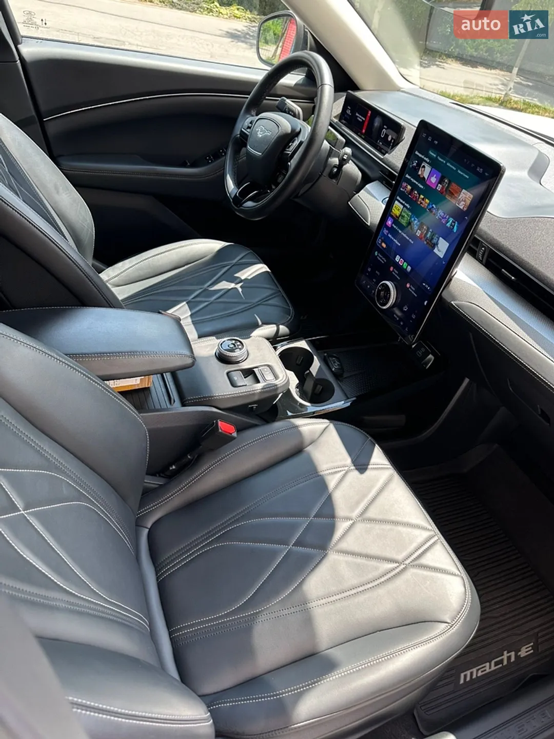 2023 Ford Mustang Mach-E - мініатюра 16