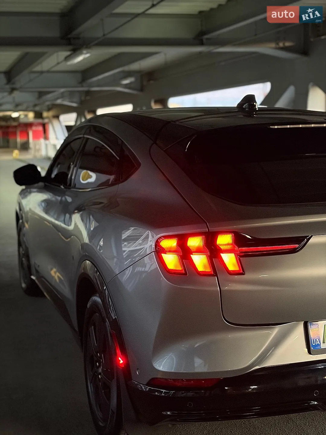 2021 Ford Mustang Mach-E - мініатюра 6