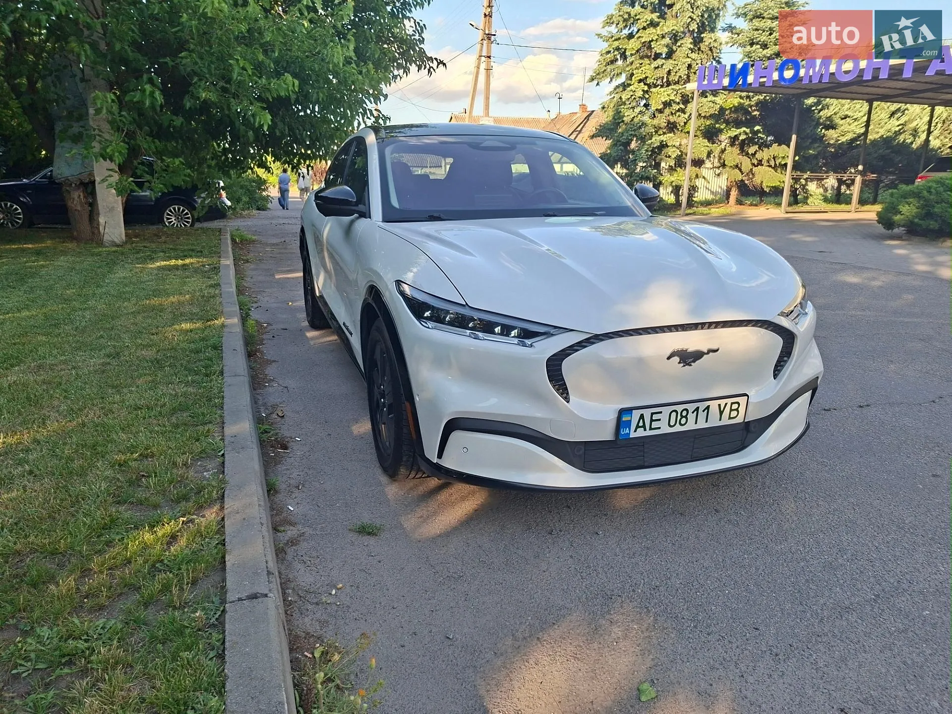 2022 Ford Mustang Mach-E - мініатюра 3