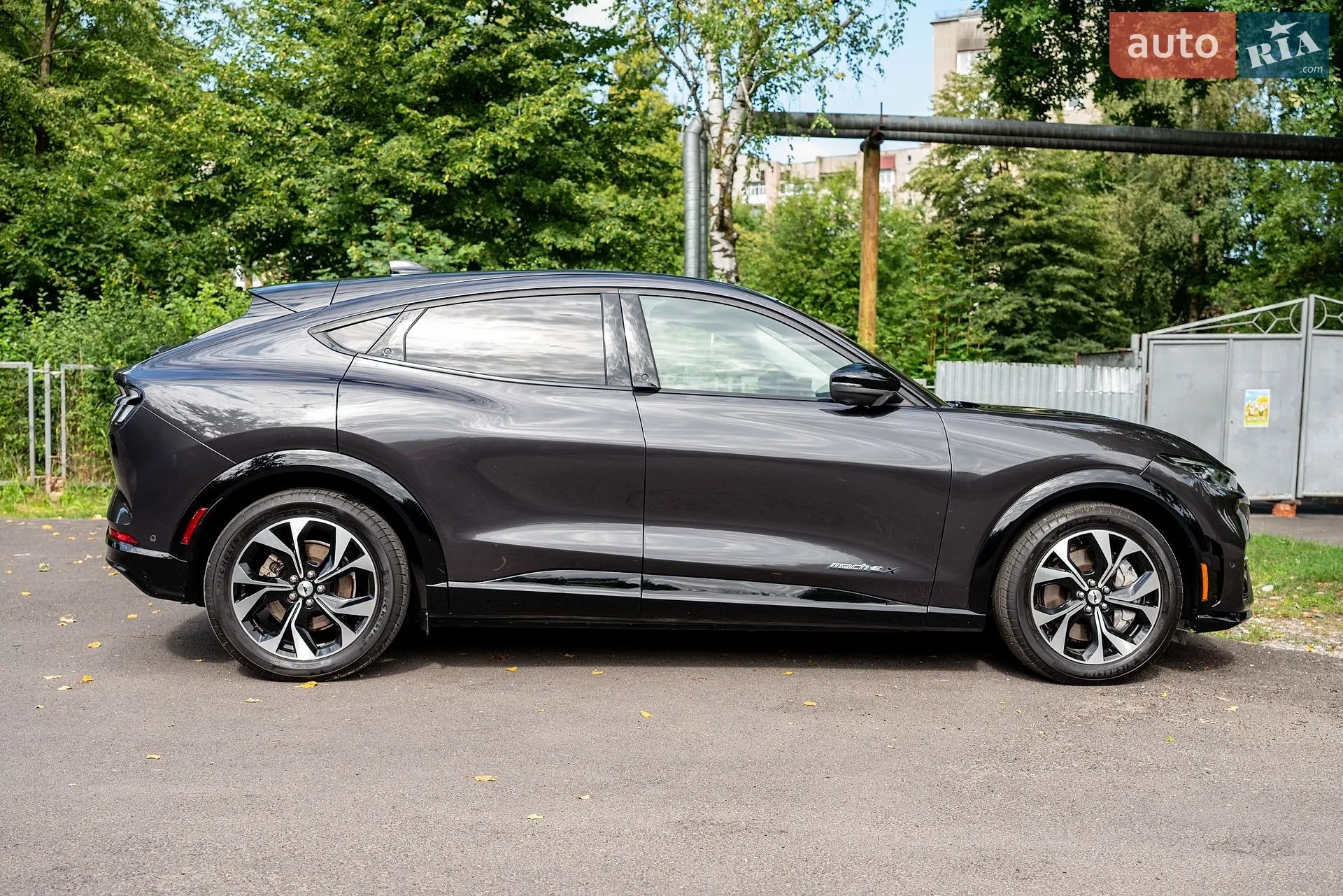 2022 Ford Mustang Mach-E - мініатюра 11
