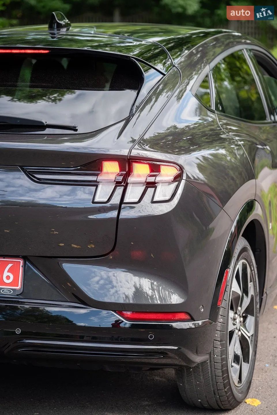 2022 Ford Mustang Mach-E - мініатюра 22