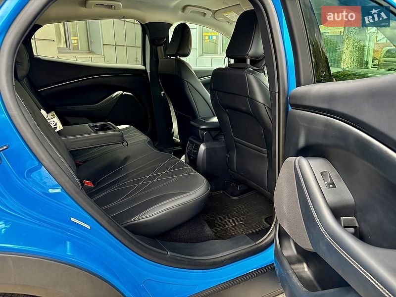 Внедорожник / Кроссовер Ford Mustang Mach-E 2023 в Киеве