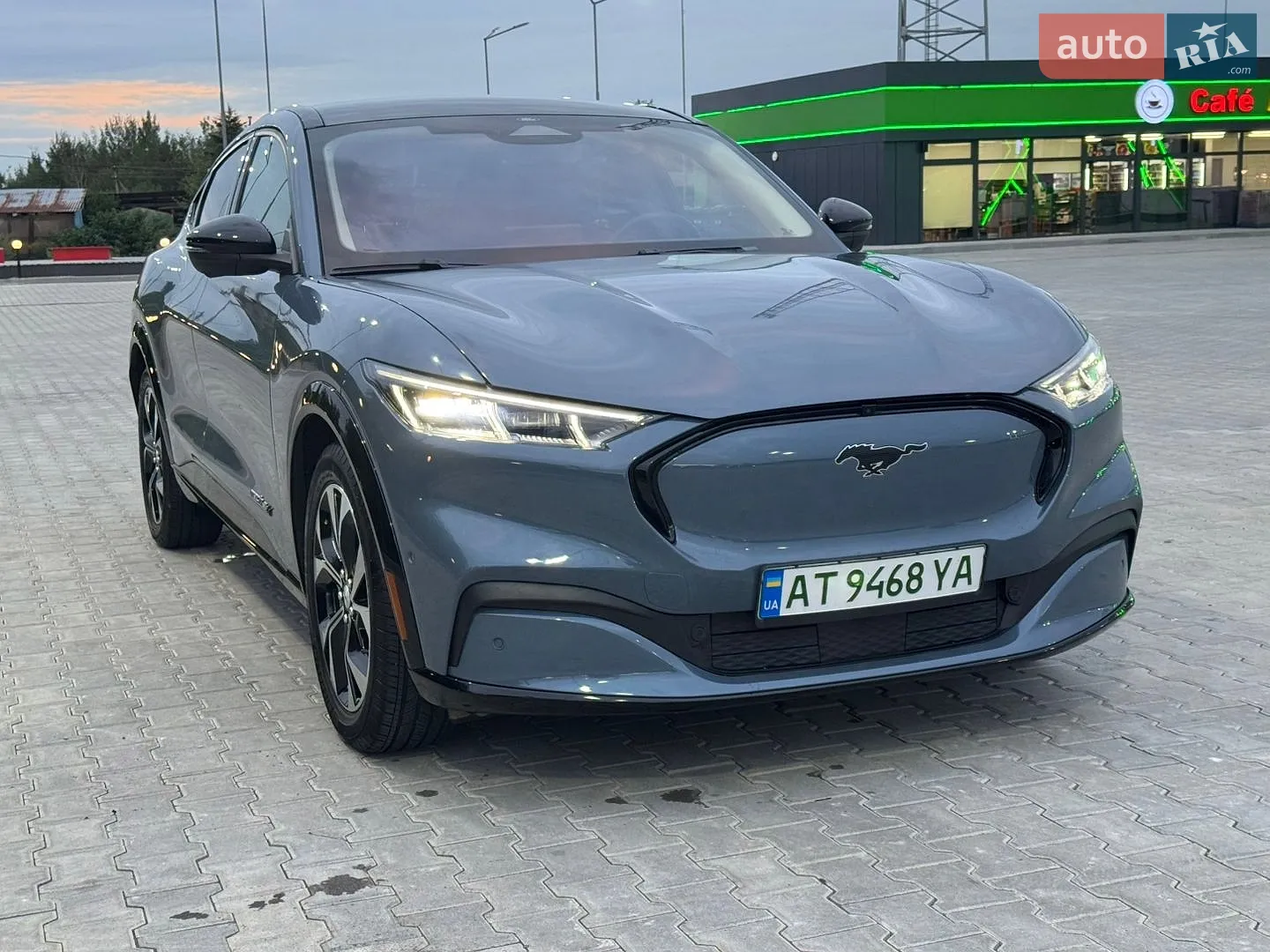 2023 Ford Mustang Mach-E - мініатюра 2