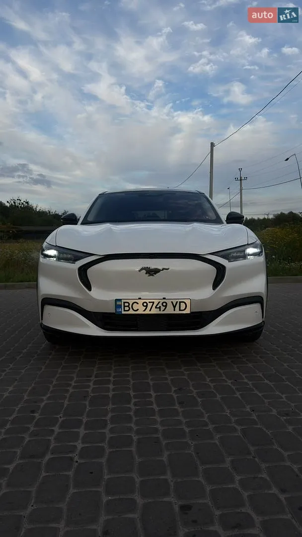 2022 Ford Mustang Mach-E - мініатюра 12