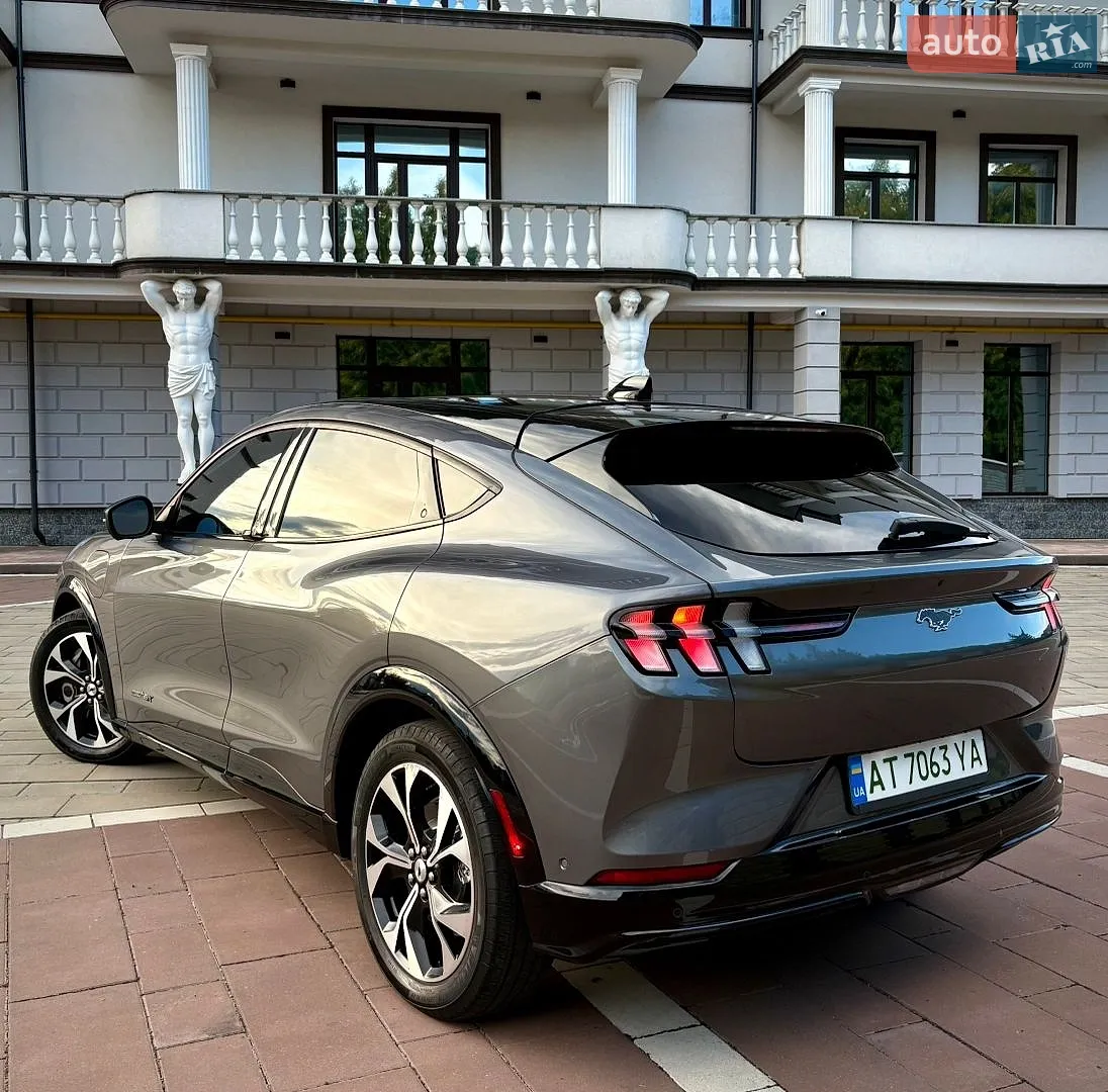 2020 Ford Mustang Mach-E - мініатюра 4