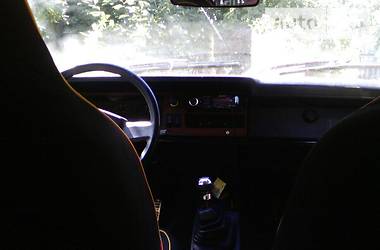 Седан Ford Mustang 1977 в 