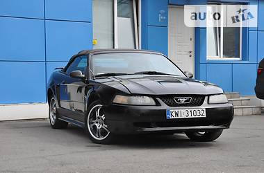 Кабриолет Ford Mustang 1998 в 