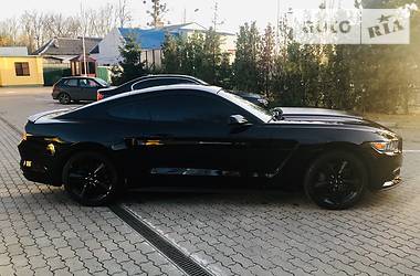 Купе Ford Mustang 2015 в Львове