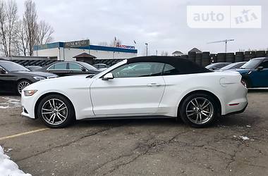 Кабриолет Ford Mustang 2016 в Киеве