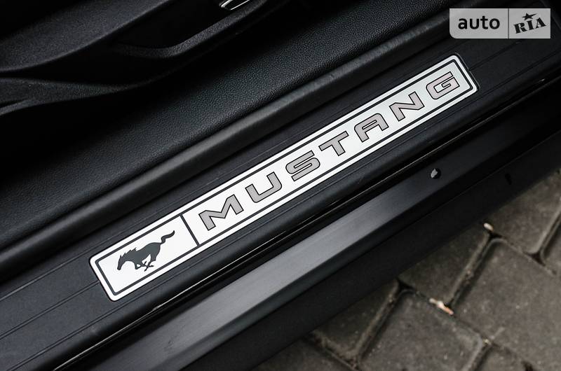 Купе Ford Mustang 2017 в Киеве