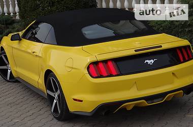 Кабриолет Ford Mustang 2017 в Киеве