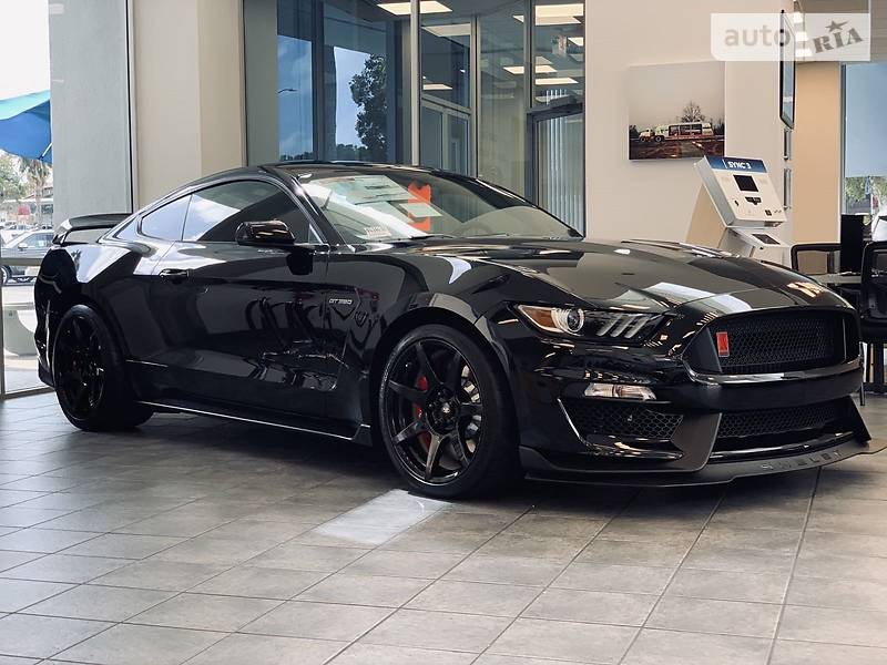 Купе Ford Mustang 2019 в 