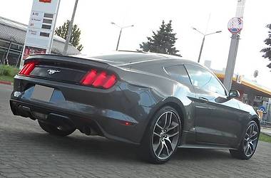 Купе Ford Mustang 2015 в Запорожье