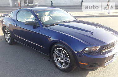 Купе Ford Mustang 2011 в 