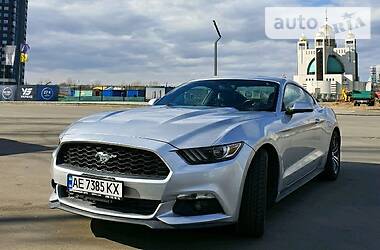 Купе Ford Mustang 2016 в 