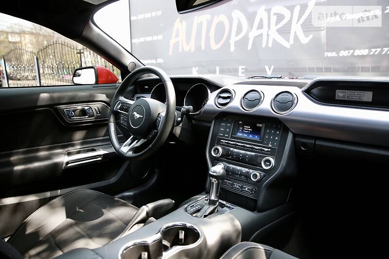 Купе Ford Mustang 2016 в Києві фото 25 Купе Ford Mustang 2016 в Києві