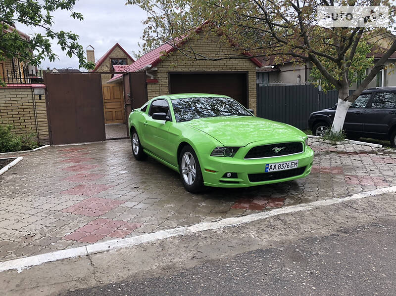Купе Ford Mustang 2014 в Харькове