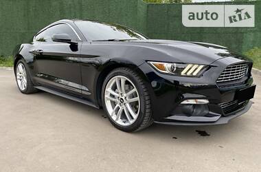 Купе Ford Mustang 2015 в Киеве