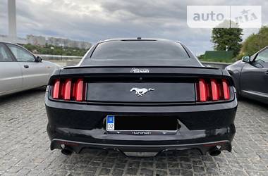 Купе Ford Mustang 2015 в Киеве