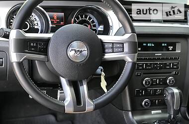 Купе Ford Mustang 2012 в Запоріжжі
