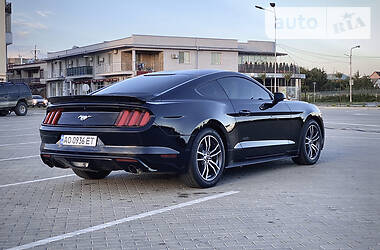 Купе Ford Mustang 2016 в Ужгороді