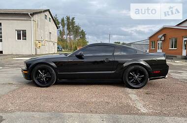 Купе Ford Mustang 2006 в Киеве