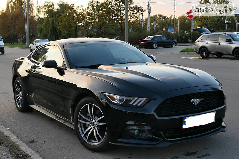 Купе Ford Mustang 2016 в Дніпрі