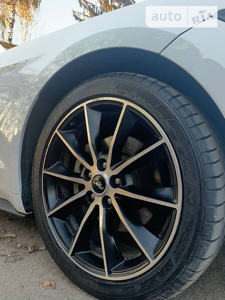 Купе Ford Mustang 2016 в Львове фото 13 Купе Ford Mustang 2016 в Львове