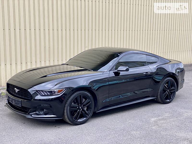 Купе Ford Mustang 2017 в Киеве