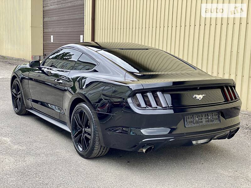 Купе Ford Mustang 2017 в Киеве