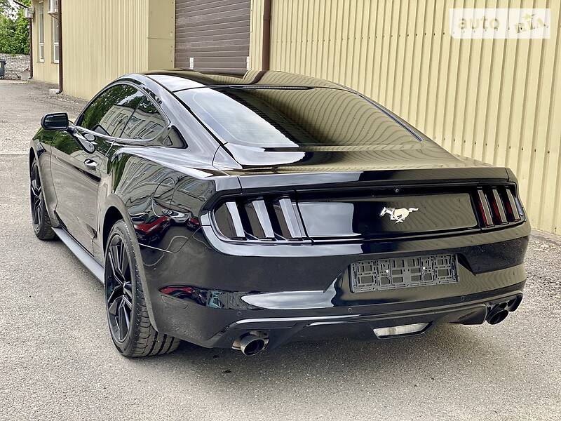 Купе Ford Mustang 2017 в Киеве