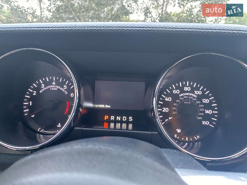 Купе Ford Mustang 2015 в Киеве