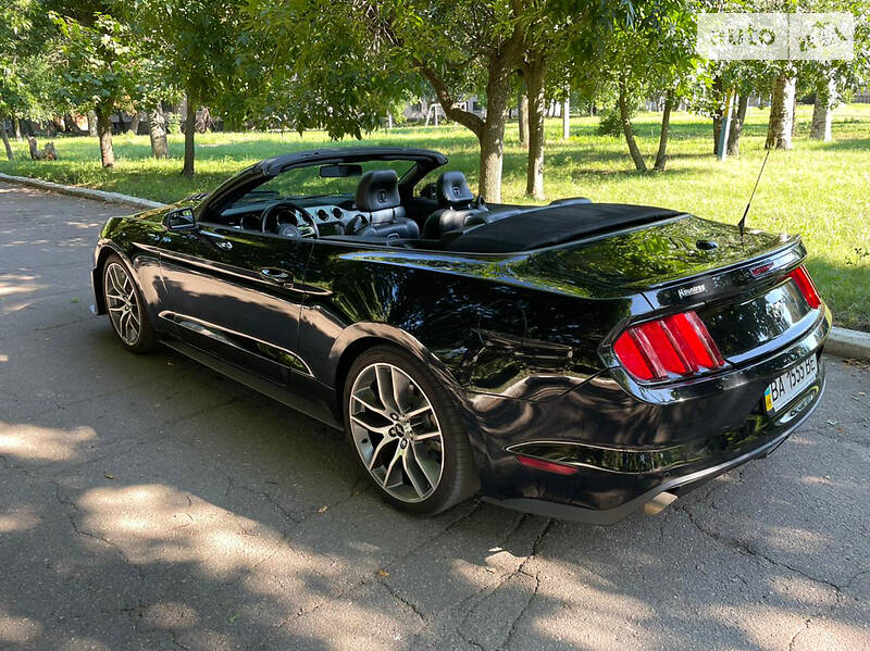 Кабріолет Ford Mustang 2015 в Кропивницькому