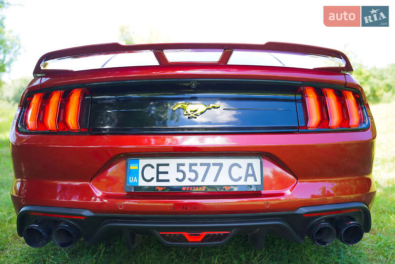 Купе Ford Mustang 2018 в Чернівцях