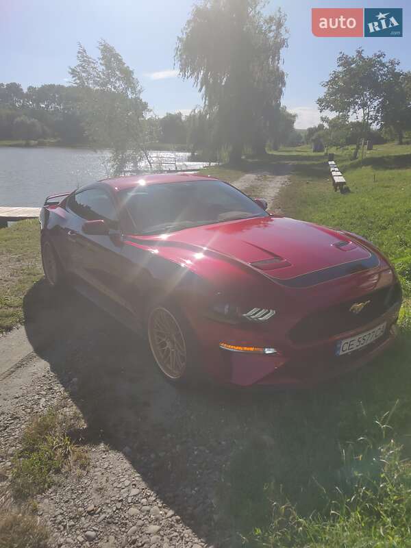 Купе Ford Mustang 2018 в Чернівцях