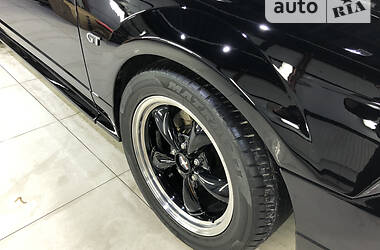 Кабриолет Ford Mustang 2002 в 