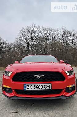 Седан Ford Mustang 2015 в Києві