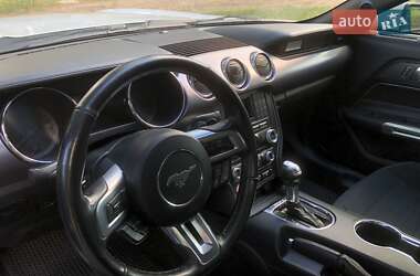 Купе Ford Mustang 2015 в 