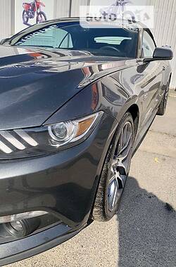 Кабриолет Ford Mustang 2015 в Киеве