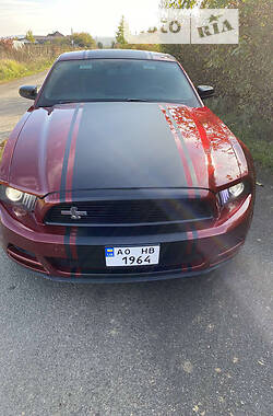 Купе Ford Mustang 2013 в Ужгороді