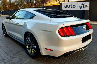 Купе Ford Mustang 2015 в Одесі