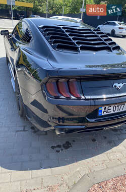 Купе Ford Mustang 2018 в 