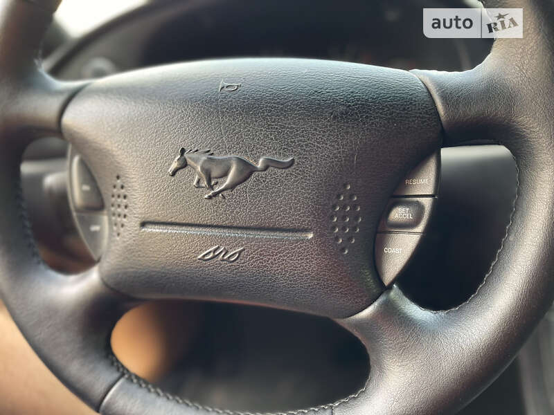 Купе Ford Mustang 1997 в Киеве