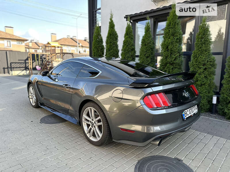 Купе Ford Mustang 2016 в Броварах