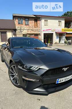 Купе Ford Mustang 2018 в Черновцах