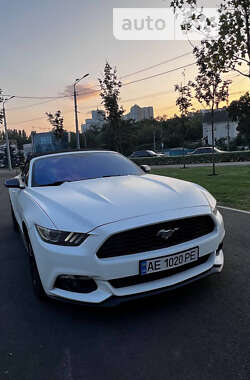 Кабриолет Ford Mustang 2016 в Днепре